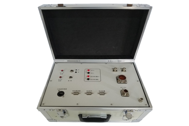 无线电高度表试验器